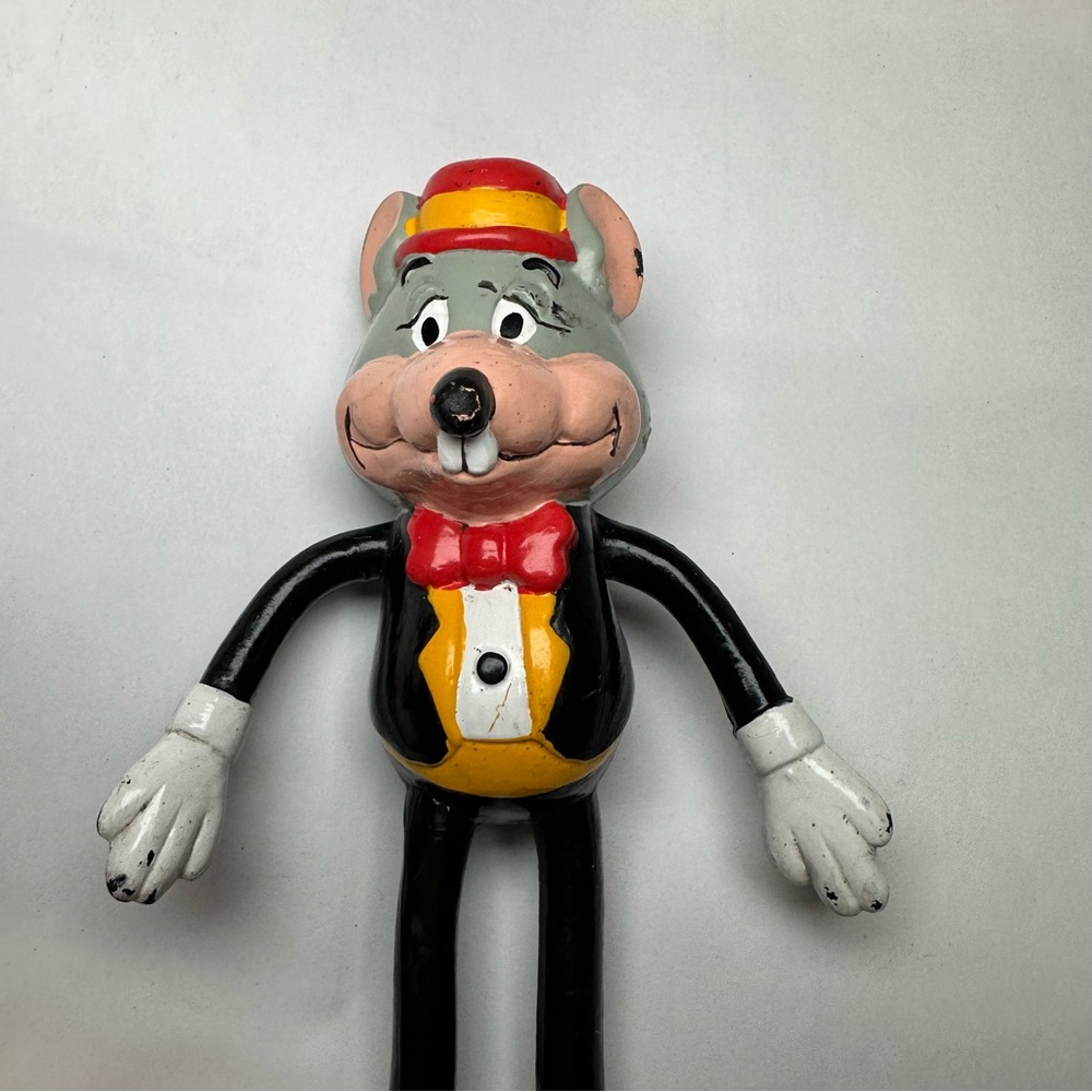 Chuck E. Cheese 1992 Showbiz Pizza Time, Inc 6” Bendy Bendable PVC Action Figure - Picture 2 of 5